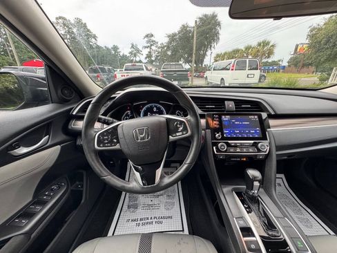 Used 2019 Honda Civic EX image 16