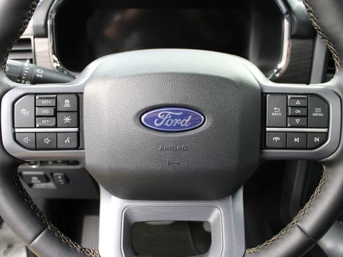 Used 2025 Ford F150 Lariat w/ Tow/Haul Package AWD/4WD image 60