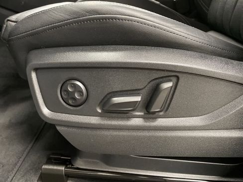 Used 2025 Audi Q5 2.0T Premium image 14