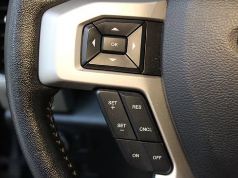 Used 2019 Ford F150 Lariat w/ Equipment Group 502A Luxury AWD/4WD image 22