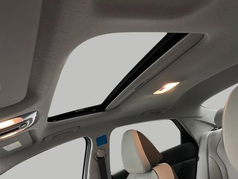 New 2026 Hyundai Elantra Limited FWD image 32