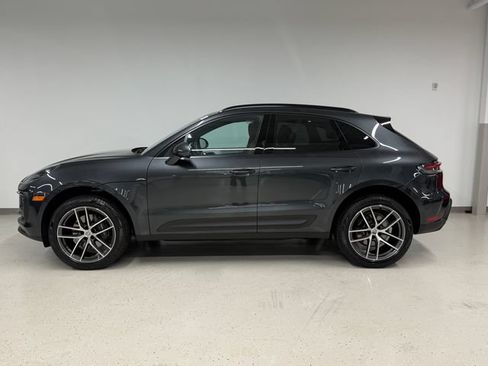 Used 2026 Porsche Macan AWD/4WD image 2