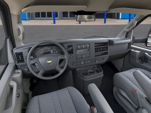 New 2025 Chevrolet Express 3500 Work Van w/ Power Convenience Package image 15