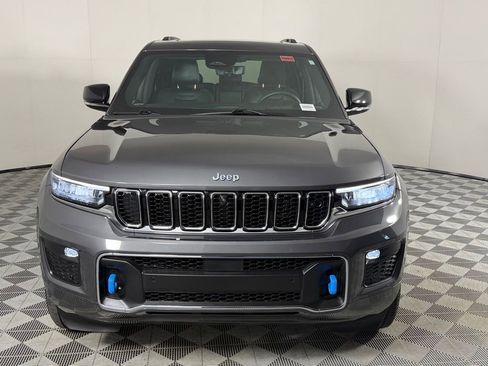 Used 2022 Jeep Grand Cherokee Overland w/ Advanced Protech Group III AWD/4WD image 5