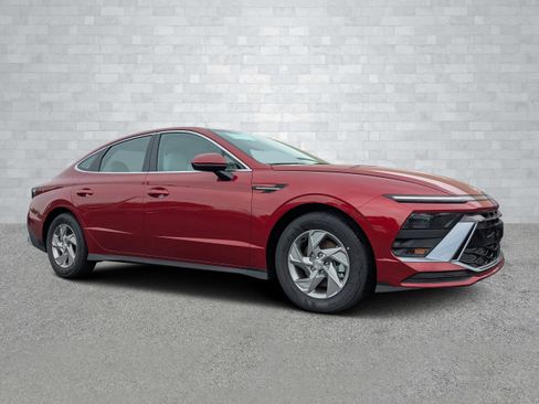 New 2025 Hyundai Sonata SE image 2