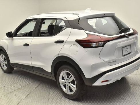 Certified 2025 Nissan Kicks Play S FWD image 7