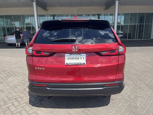 Used 2024 Honda CR-V EX image 6