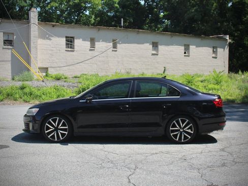 Used 2012 Volkswagen Jetta GLI Autobahn FWD image 3