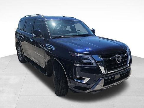 Used 2024 Nissan Armada SL w/ Captain's Chairs Package RWD image 3