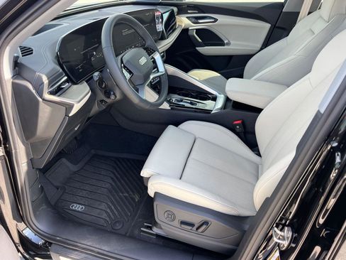 New 2025 Audi Q5 Premium Plus image 9