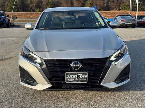 Used 2023 Nissan Altima 2.5 SL image 8