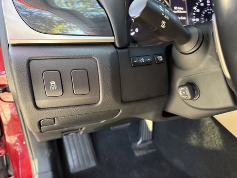 Used 2016 Lexus GS 200t image 33