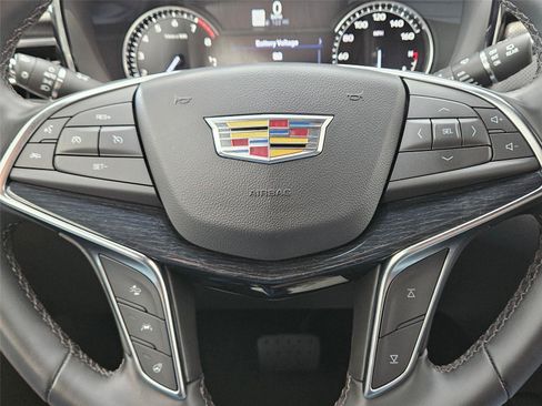 Used 2025 Cadillac XT5 Premium Luxury AWD/4WD image 15