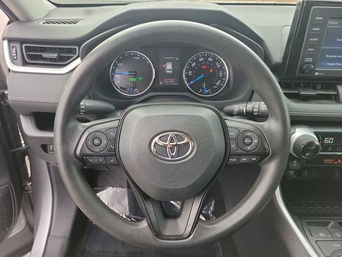 Used 2022 Toyota RAV4 XLE image 27