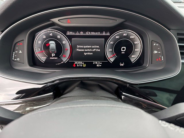 Used 2025 Audi Q7 3.0T Premium Plus AWD/4WD image 33