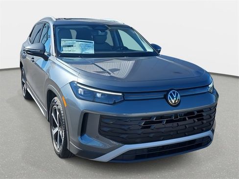 New 2026 Volkswagen Tiguan SE image 3