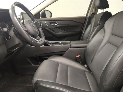 Used 2021 Nissan Rogue SV w/ Premium Package FWD image 17