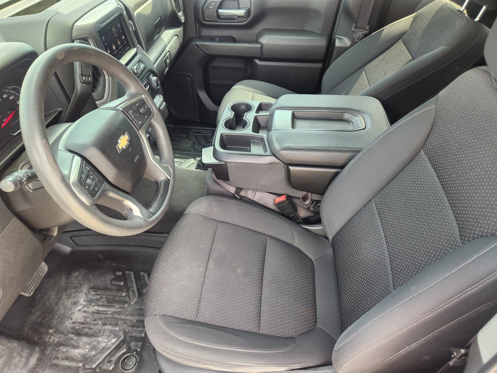 Used 2022 Chevrolet Silverado 2500 Custom w/ Custom Value Package AWD/4WD image 15