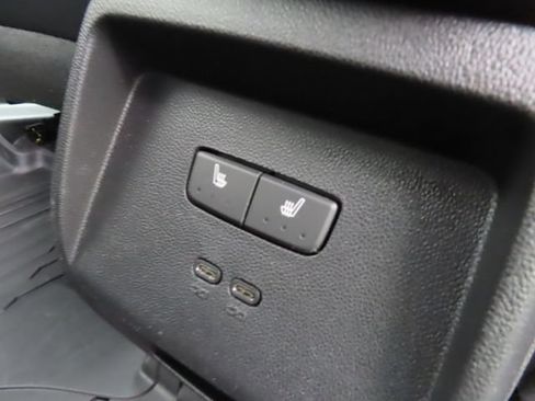 Certified 2025 Chevrolet Equinox EV RS w/ Convenience Package II AWD/4WD image 43