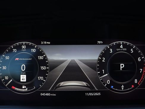 Used 2018 Land Rover Range Rover Velar R-Dynamic SE image 21