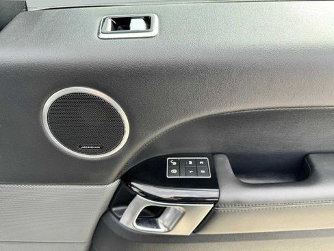 Used 2018 Land Rover Range Rover Sport HSE image 48