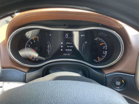 Used 2017 Jeep Grand Cherokee Summit AWD/4WD image 27