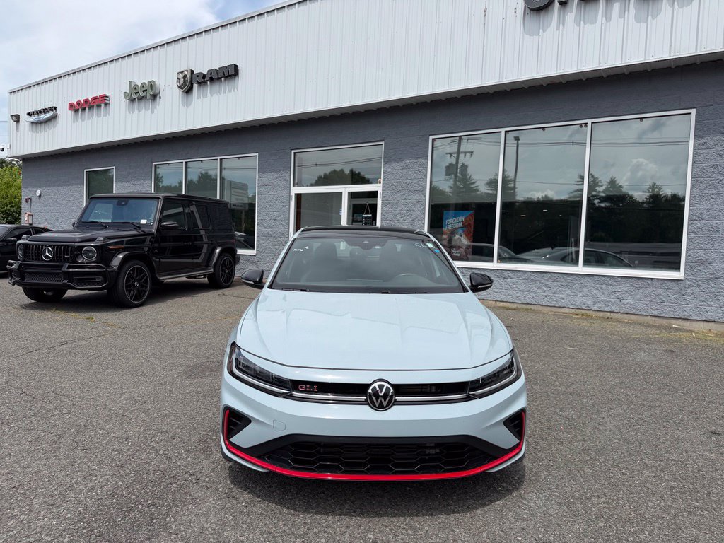 Used 2025 Volkswagen Jetta GLI Autobahn FWD image 10