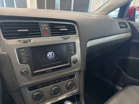 Used 2017 Volkswagen Golf Wolfsburg Edition FWD image 21