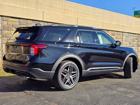 New 2026 Ford Explorer ST w/ Sun And Sound Package image 9