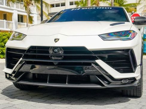 Used 2023 Lamborghini Urus Performante image 42