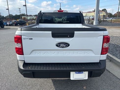 New 2025 Ford Maverick XL image 7