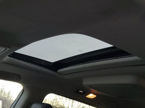 Used 2025 Honda Odyssey Touring image 9