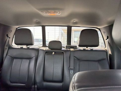 Used 2014 Ford F150 Lariat w/ Lariat Chrome Package AWD/4WD image 16