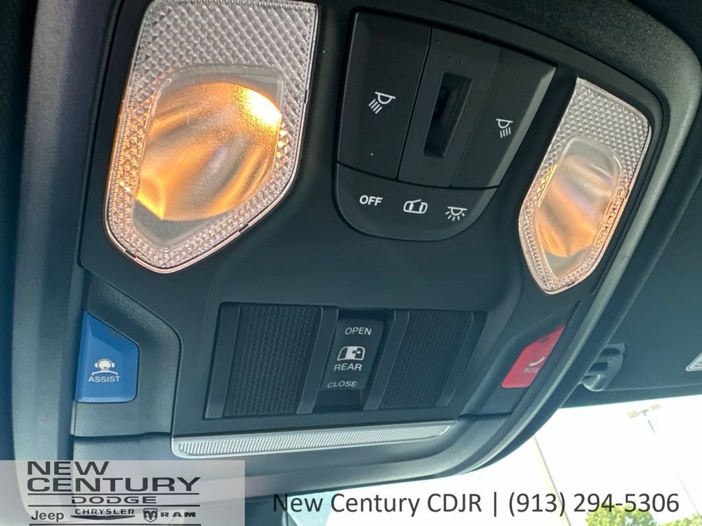 Used 2023 RAM 1500 Big Horn AWD/4WD image 23
