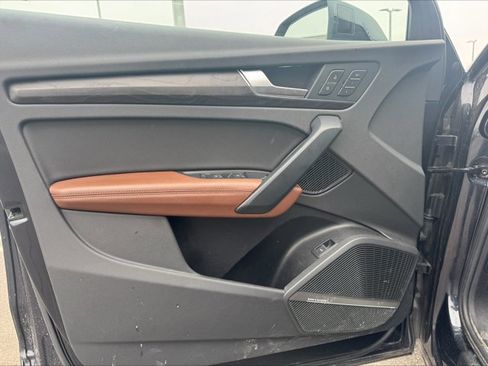 Used 2020 Audi Q5 2.0T Premium Plus w/ Premium Plus Package image 9