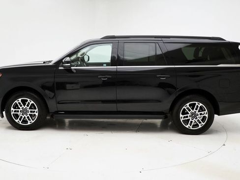 Used 2025 Ford Expedition Max Active image 5