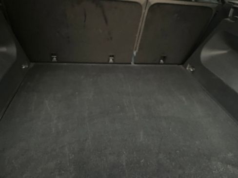 Used 2025 Volkswagen Atlas Cross Sport SE image 31