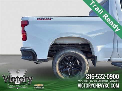 Used 2022 Chevrolet Silverado 1500 LT Trail Boss w/ LPO, Dark Essentials Package image 22