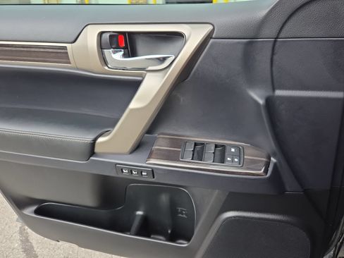 Used 2021 Lexus GX 460 Premium AWD/4WD image 25