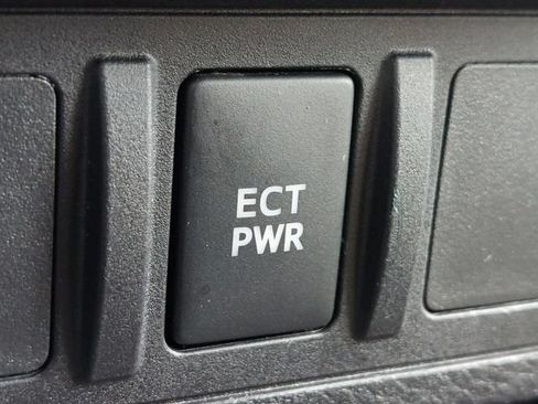 Used 2020 Toyota Tacoma 4x4 Double Cab image 23