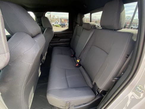 Certified 2024 Toyota Tacoma SR5 AWD/4WD image 21