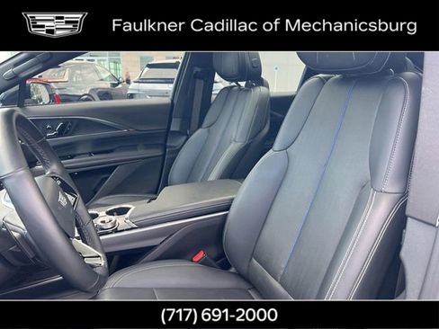 Used 2024 Cadillac Lyriq Sport AWD/4WD image 18