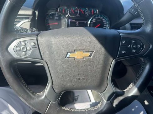Used 2015 Chevrolet Suburban LT image 33