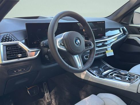 New 2026 BMW X5 xDrive50e w/ M Sport Package image 6