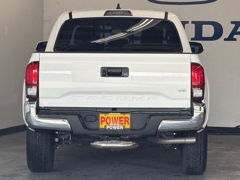 Used 2023 Toyota Tacoma SR5 RWD image 4