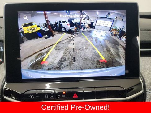 Certified 2024 Jeep Compass Latitude image 18