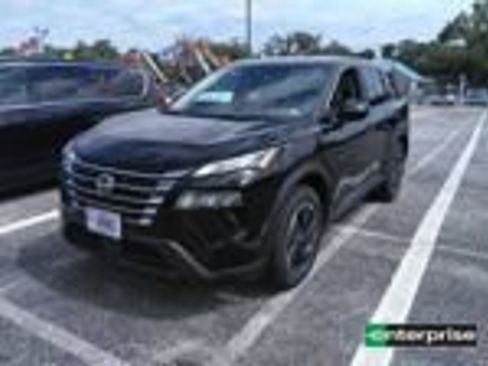 Used 2025 Nissan Rogue SV AWD/4WD image 1