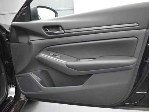 Used 2025 Nissan Altima 2.5 S image 24