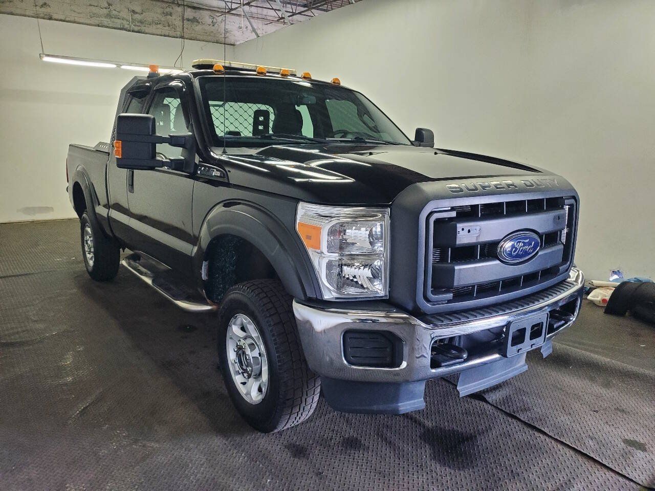 Used 2016 Ford F350 XL AWD/4WD image 3