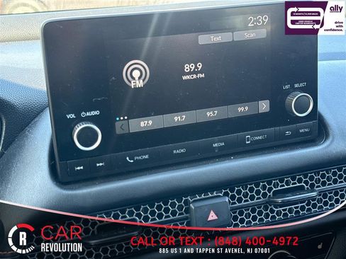 Used 2025 Honda HR-V Sport image 12